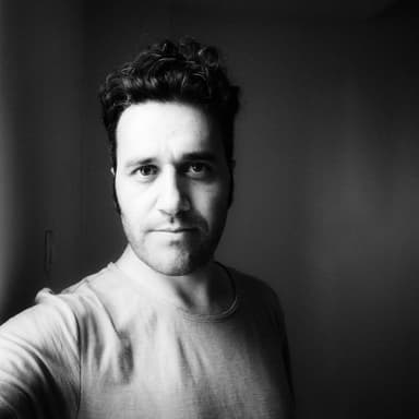 Muhsin Atak, adlı sanatçı profil fotoğrafı