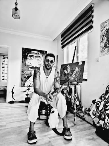 Erman COBANOGLU, adlı sanatçı profil fotoğrafı