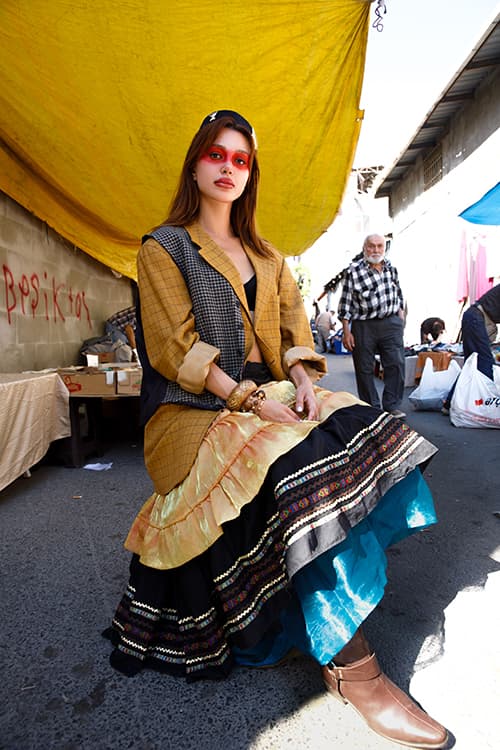 Feylesof Sokağı Sakini