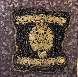 Altın sessizlik sarayın gölgesi - Görsel 1