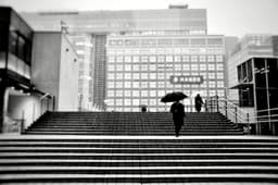 Snowing in Tokyo - Görsel 1