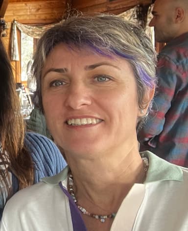 MÜGE ALTINALAN, adlı sanatçı profil fotoğrafı