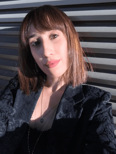 Derya Kocaer, adlı sanatçı profil fotoğrafı